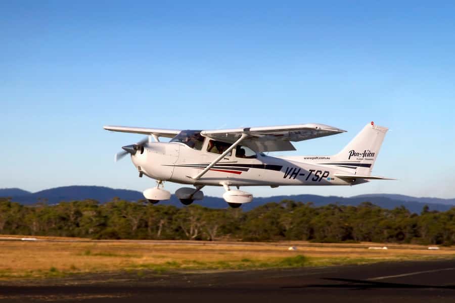 30 Minute Scenic Hobart Plane Flight - Where you start: Cambridge Aerodrome, 30 minutes to lift-off