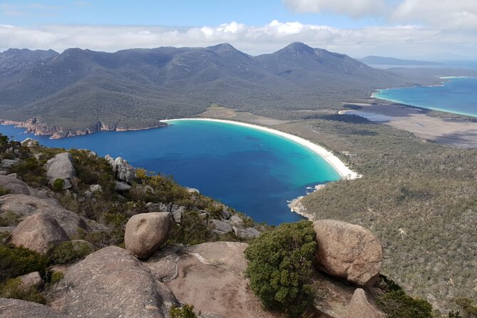 4 Day Wild Tasmania Tour / Wildlife, Nature, Hiking / Inc. Accom - Key highlights you’ll feel on day one