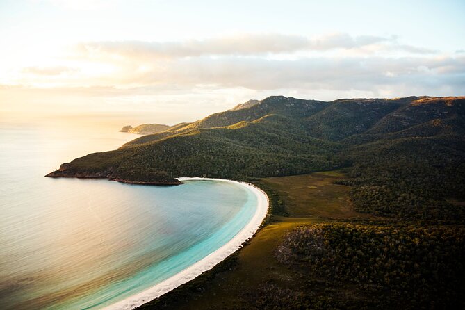 A Day At Wineglass Bay - Freycinet Marine Farm: Seafood Tastes and Wine Decisions