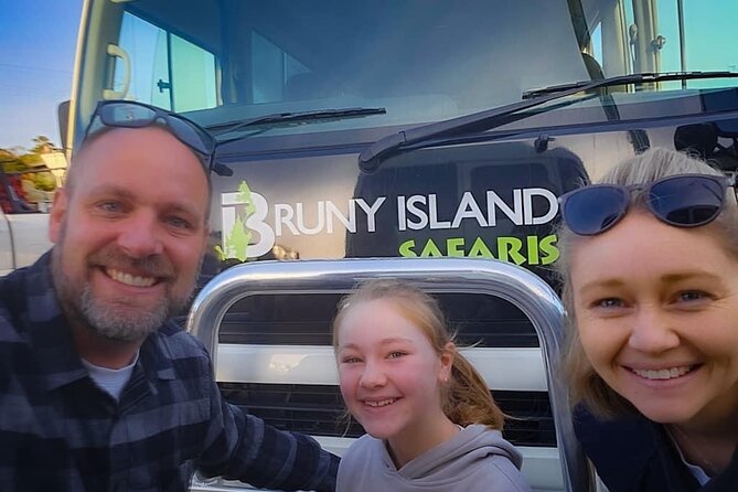 Bruny Island Food, Sightseeing, Guided Lighthouse Tour & Lunch - Afternoon flavor stops: Get Shucked, fudge, honey, and cheese making