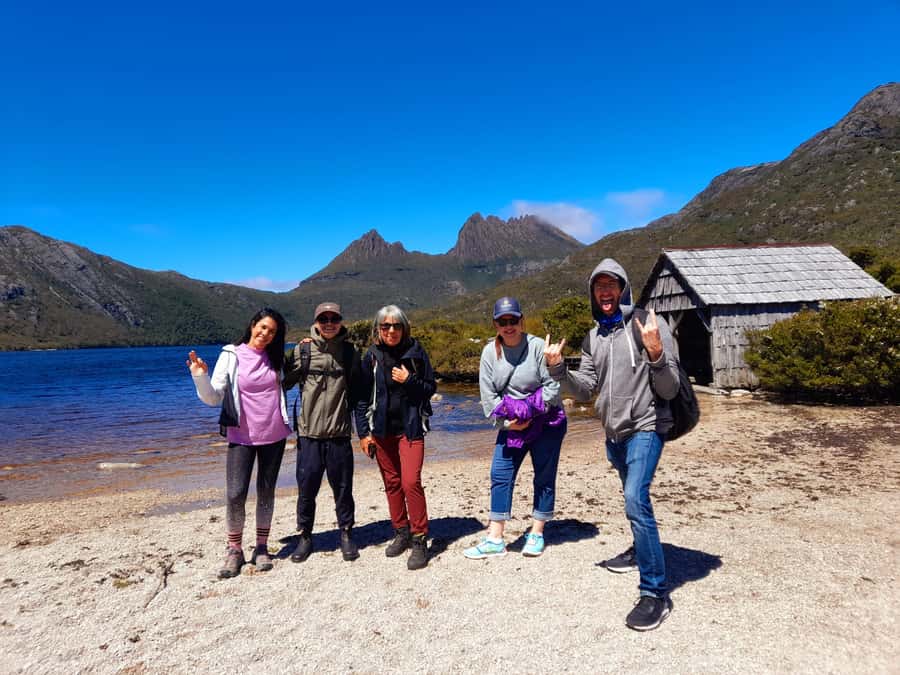 From Hobart: Active Day Trip to Cradle Mountain - Your Morning Start: Pickup at 6:00 AM and a Comfortable Ride to Deloraine
