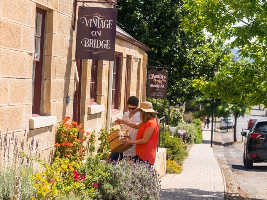From Hobart: Richmond Village 4 hour Return Tour (Afternoon) - Richmond’s star sights: oldest bridge, convict-era churches, and photo-ready streets