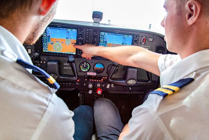 Hobart 1-Hour Learn to Fly Experience - Your 1-Hour Cessna 172 Lesson: What Happens on the Day