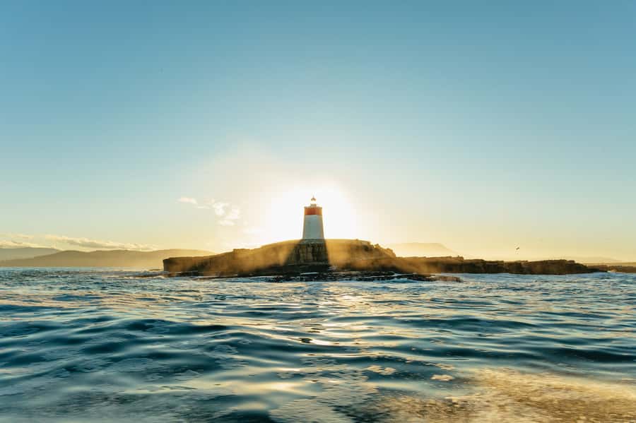 Hobart: 2.5-hour Iron Pot Lighthouse Cruise - From Franklin Wharf to Storm Bay: How the 2.5 Hours Work