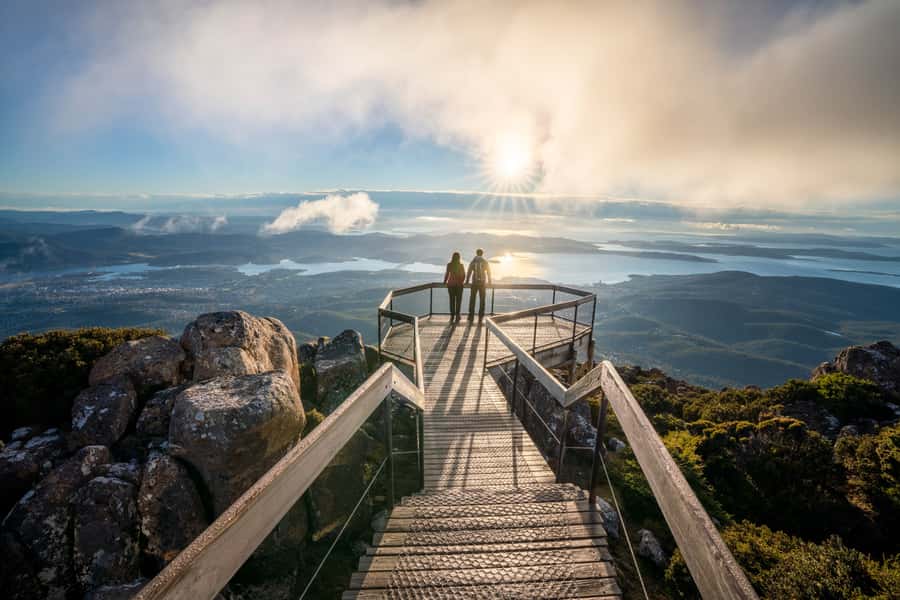 Hobart: Kunanyi/Mt Wellington Hop-on Hop-off Bus Pass - The Summit for 30 Minutes: Perfect Timing or a View Gamble