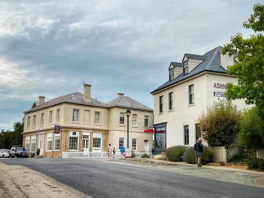 Hobart: Mt Wellington, Richmond, & Bonorong Wildlife Tour - Richmond Historic Village: convict-era streets, bridges, and time to browse