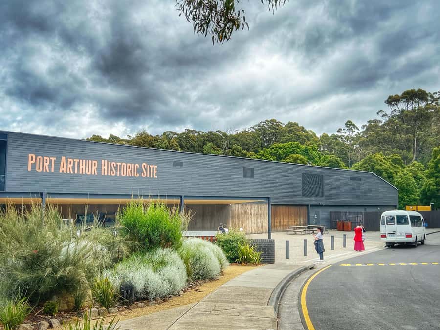 Hobart: Port Arthur, Harbor Cruise and Isle of the Dead Tour - Port Arthur Historic Site: site talks, ruins, and getting oriented