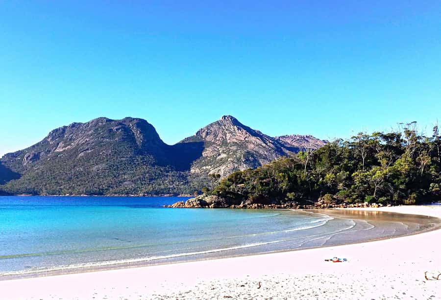 Hobart: Wineglass Bay, Freycinet Park, and Richmond Tour - Raspins Beach and Maria Island views: where the coast meets history