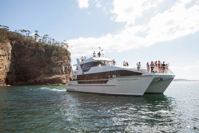 Peppermint Bay Cruise & Lunch - Getting to the water in Hobart: your 10:30am start