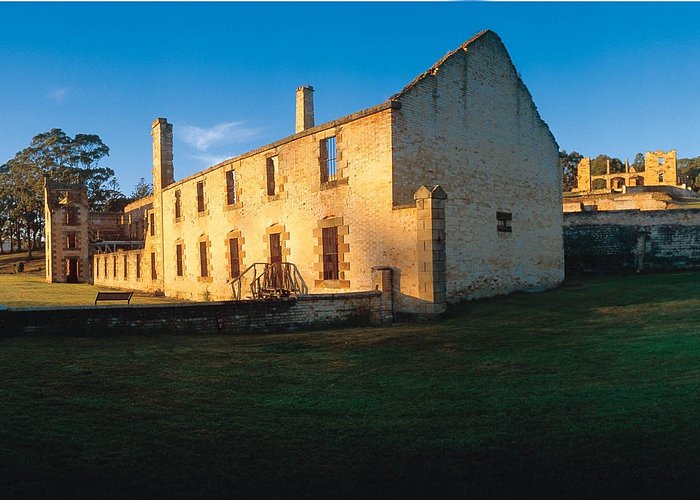 Tasman Island Cruises and Port Arthur Historic Site Day Tour from Hobart - Comfort and timing: making sense of a 10.5-hour day