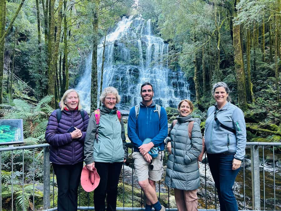 Tasmania: 6-Day Comfort Tour for Wilderness and Wildlife - Day 3: Cradle Mountain Options for Wombats, Dove Lake, and a Murals Stop