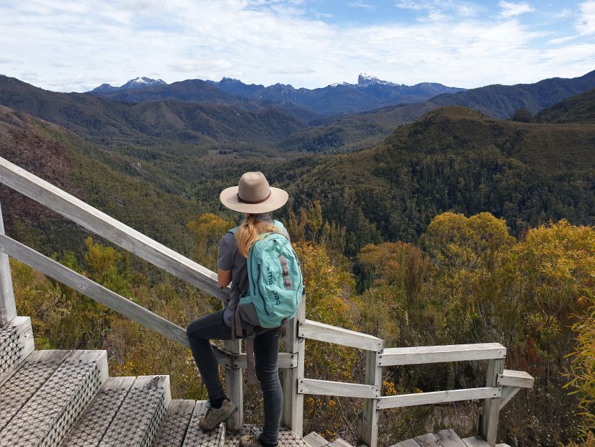 Tasmania: 7-Day West to East Tour - Cradle Mountain to Launceston: wombat luck, Dove Lake legs, and Sheffield murals